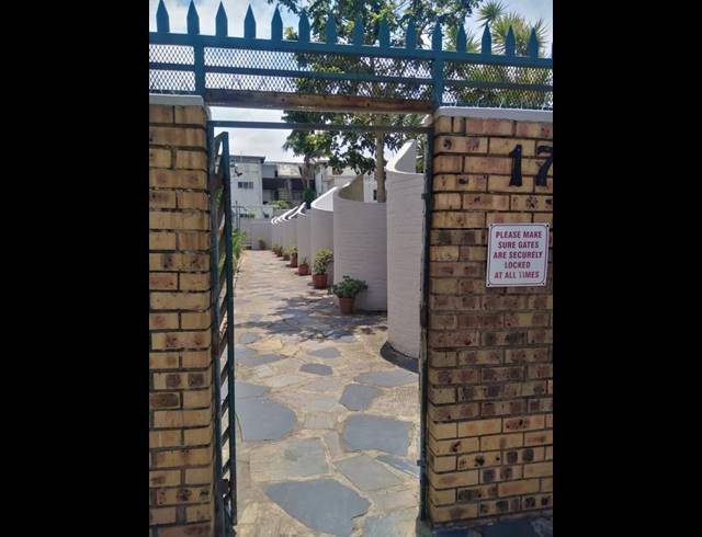 1 BEDROOM APARTMENT FOR SALE IN PINETOWN